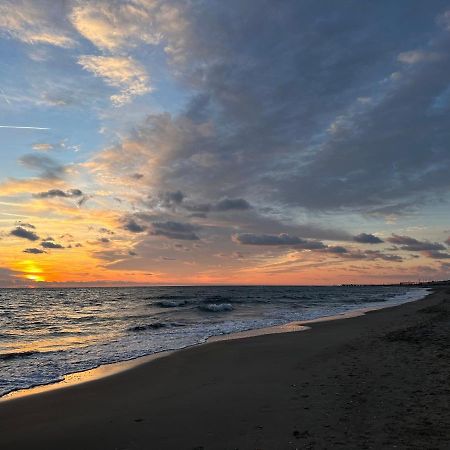Attico Al Mare Διαμέρισμα Λίντο ντι Όστια Εξωτερικό φωτογραφία