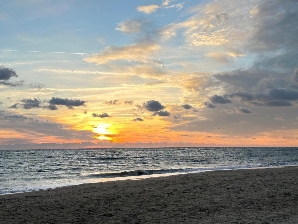 Attico Al Mare Διαμέρισμα Λίντο ντι Όστια Εξωτερικό φωτογραφία
